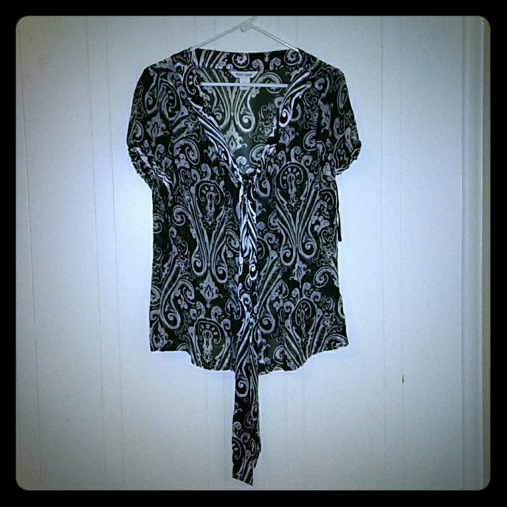 Black/White Floral Top